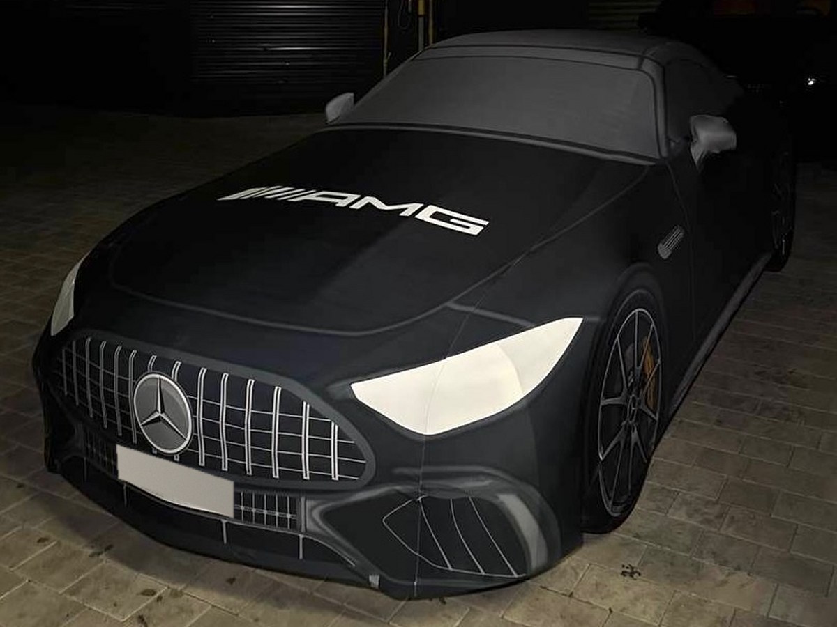 Готовый чехол на Mercedes-AMG SL